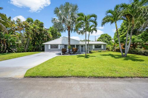 165 Se 29th Ave, Boynton Beach, FL, 33435-8232 | Card Image