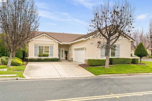 1360 Mcprince Ln, Brentwood, CA, 94513 | Card Image