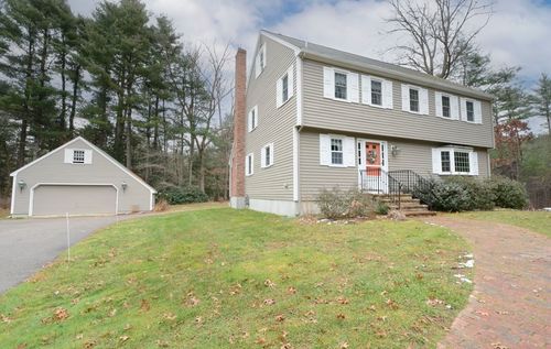 6 Fairway Ln, Foxborough, MA, 02035-2718 | Card Image