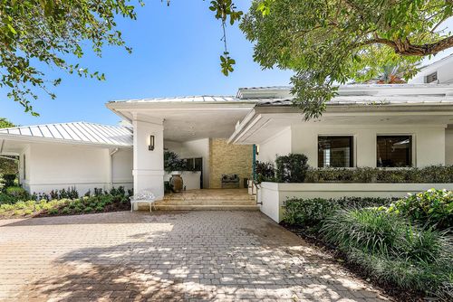 225 Oakview Dr, Delray Beach, FL, 33445-3939 | Card Image