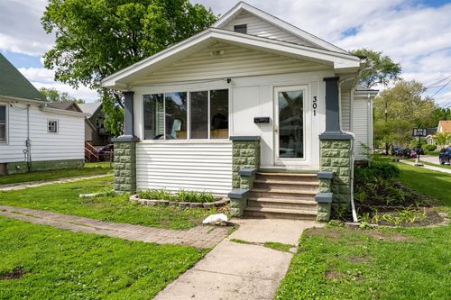 301 W Graham St, Bloomington, IL, 61701-2740 | Card Image