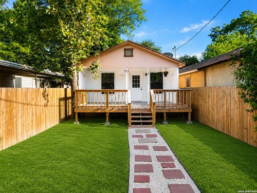 508 Randall Ave, San Antonio, TX, 78237-3044 | Card Image