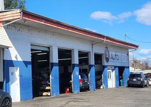 2040 Eureka Way, Redding, CA, 96001-0429 | Card Image