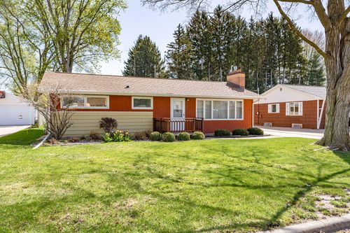 2317 31st St S, La Crosse, WI, 54601-7433 | Card Image