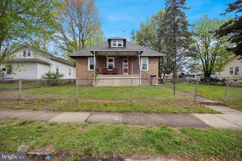 1025 Bartram Ave, COLLINGDALE, PA, 19023-3905 | Card Image