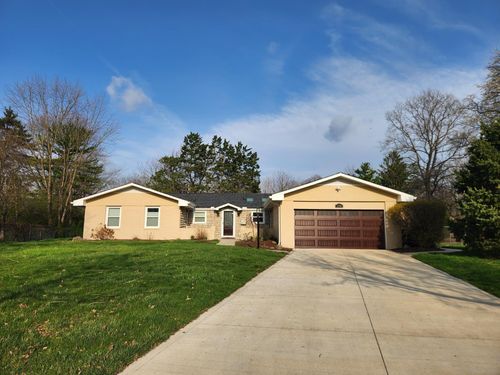 4263 Gavin Ln, Columbus, OH, 43220-4427 | Card Image