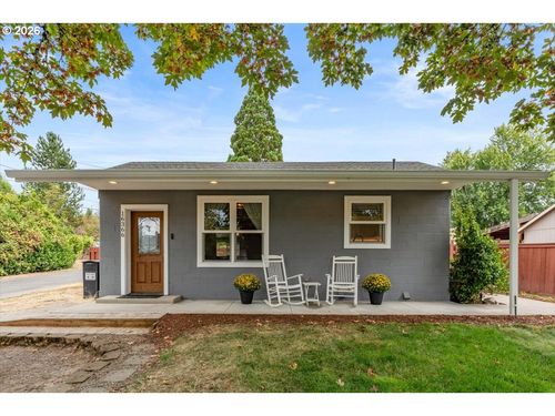 16366 Front Ave, Oregon City, OR, 97045-1280 | Card Image