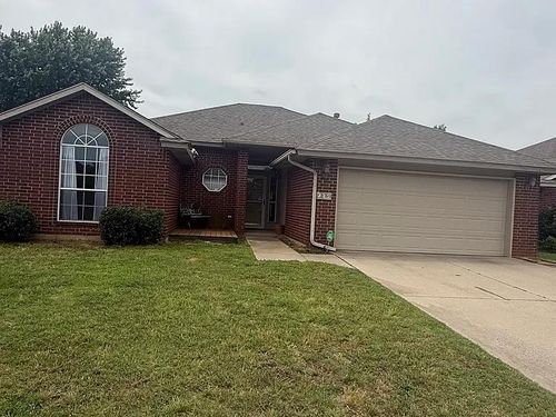 720 Night Hawk Dr, Norman, OK, 73072-8188 | Card Image