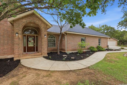 144 Wagon Wheel Dr, Spring Branch, TX, 78070-6265 | Card Image