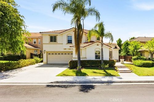 32809 Stonefield Ln, Temecula, CA, 92592-7210 | Card Image