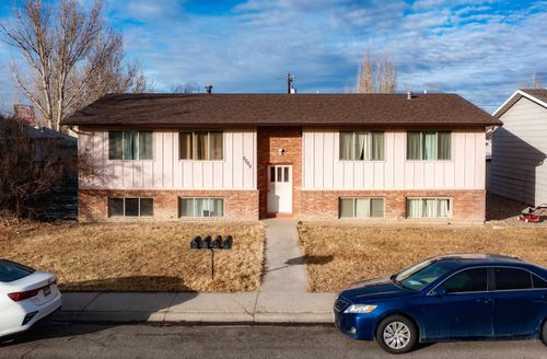 2005 Gregg Ave, Worland, WY, 82401-3747 | Card Image