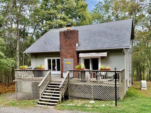 1114 Grouse Ct, Bushkill, PA, 18324-9076 | Card Image