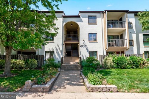 t3-605 Center St, HERNDON, VA, 20170-5006 | Card Image