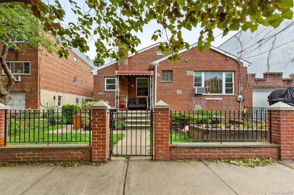 Chatterton Ave, Bronx, NY 10472