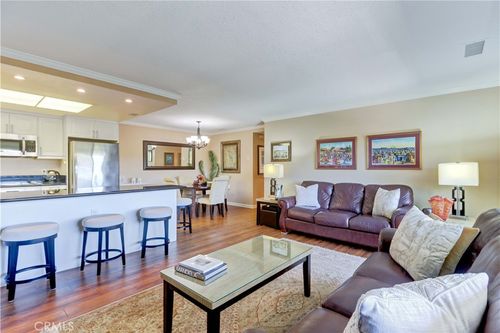 n-898 Ronda Sevilla, Laguna Woods, CA, 92637-4747 | Card Image
