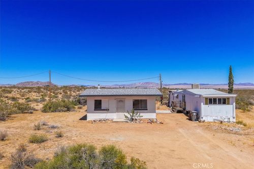 60650 Winters, Landers, CA, 92285 | Card Image