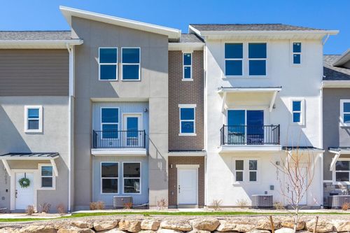 1062 S 2740 E, Spanish Fork, UT, 84660-6334 | Card Image