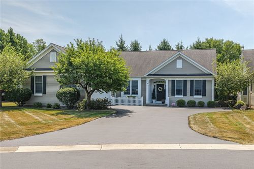 18 Mid Ponds Ln, Pittsford, NY, 14534-1889 | Card Image