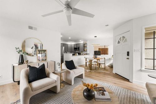 3546 Seahorn Cir, San Diego, CA, 92130-1013 | Card Image