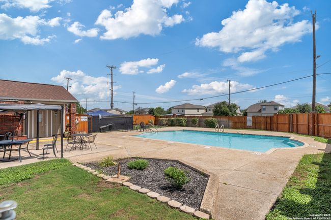 UNIT-3102 - 9140 Timber Path, Condo with 3 bedrooms, 2 bathrooms and null parking in San Antonio TX | Image 13