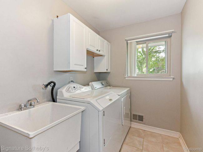 1821 Argosy Ct, House other with 4 bedrooms, 4 bathrooms and null parking in Bloomfield Township MI | Image 15