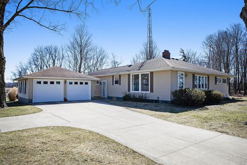 8771 Gates Rd, Clarklake, MI, 49234-9606 | Card Image