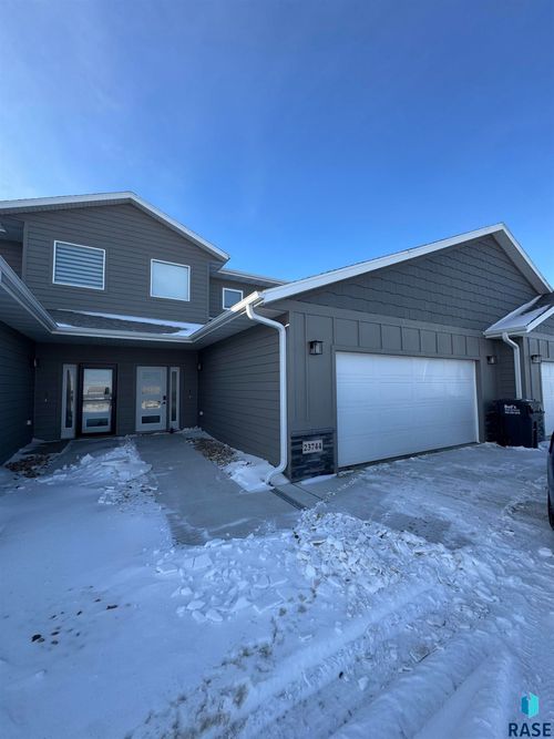 3-23744 461a Ave, Wentworth, SD, 57075-7305 | Card Image