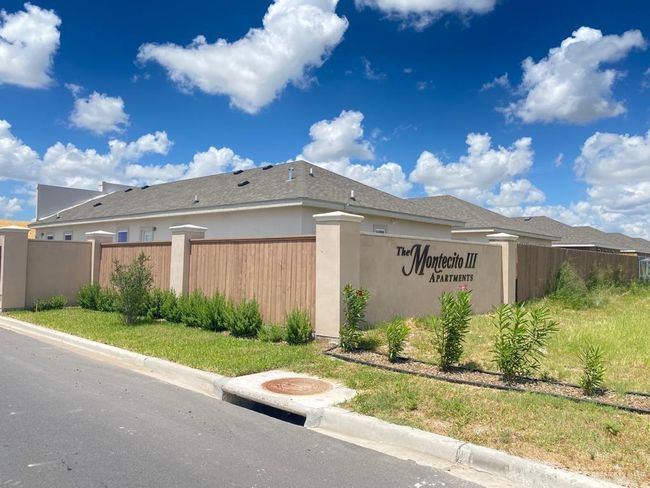 APT-2 - 3409 Sahara Dr, Condo with 3 bedrooms, 2 bathrooms and 2 parking in Edinburg TX | Image 12