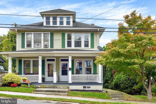 532 Pine St, STEELTON, PA, 17113-1913 | Card Image