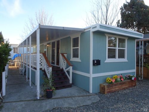 24-700 Shady Glen Rd, Vacaville, CA, 95688-2553 | Card Image
