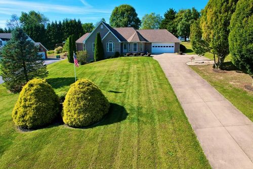 32582 Spring Crest Dr, Glade Spring, VA, 24340-5093 | Card Image