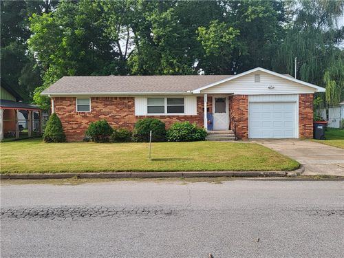 1713 Sisco Ave, Springdale, AR, 72762-3908 | Card Image