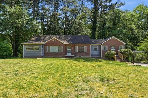 212 Oak Ridge Dr Se, Marietta, GA, 30060-3412 | Card Image