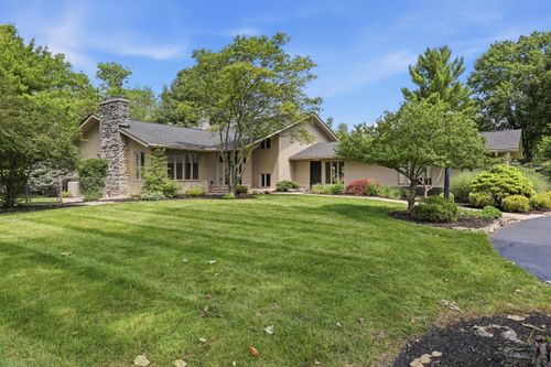 4499 Summit Ridge Rd, Upper Arlington, OH, 43220-2250 | Card Image