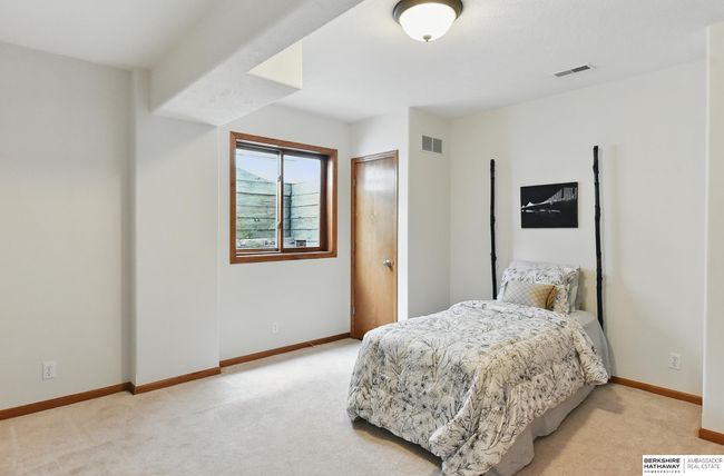 5210 S 165 Th St, House other with 5 bedrooms, 3 bathrooms and 3 parking in Omaha NE | Image 40
