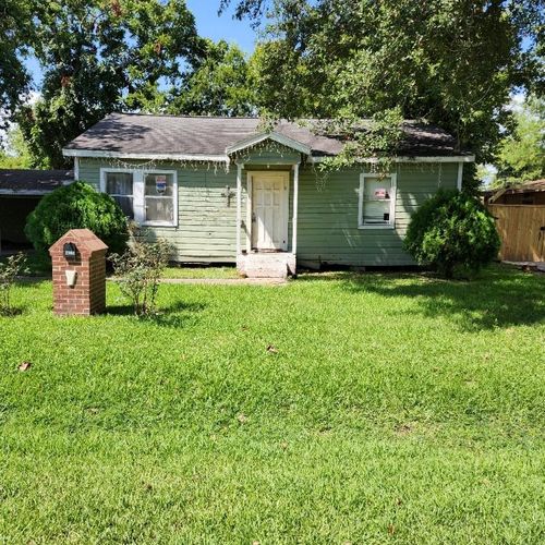 1906 Little St, La Marque, TX, 77568-5330 | Card Image