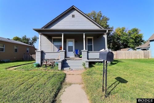 65 S Bell St, Fremont, NE, 68025-5789 | Card Image