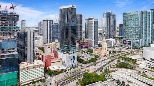 apt-4410-398 Ne 5th St, Miami, FL, 33132-2176 | Card Image