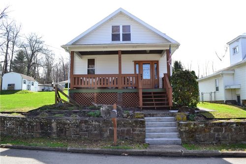 321 E Blake, Connellsville, PA, 15425 | Card Image
