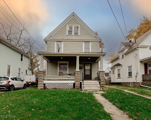 209 Clark St, Elyria, OH, 44035-6103 | Card Image
