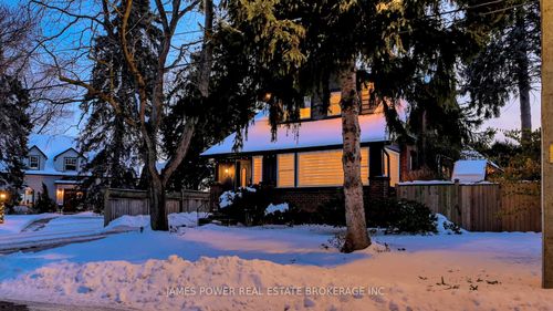 556 Stillwater Cres, Burlington, ON, L7T3M7 | Card Image