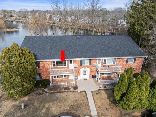 502 Laurel Lake Rd, Thiensville, WI, 53092-1249 | Card Image