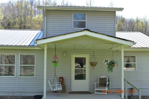922 Stinson Crk, Grayson, KY, 41143-8485 | Card Image