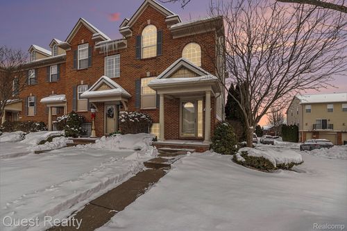 6252 Cheshire Park Dr, Clarkston, MI, 48346-4813 | Card Image