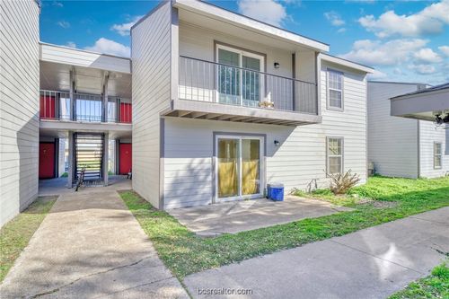 apt-48-2000 Kazmeier Plz, Bryan, TX, 77802-3441 | Card Image