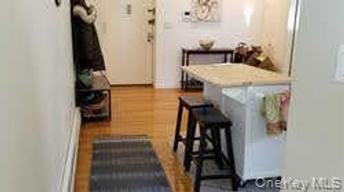 apt-612-25 W Broadway, Long Beach, NY, 11561-4032 | Card Image