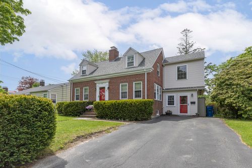76 Edwards St, Portland, ME, 04102-2536 | Card Image