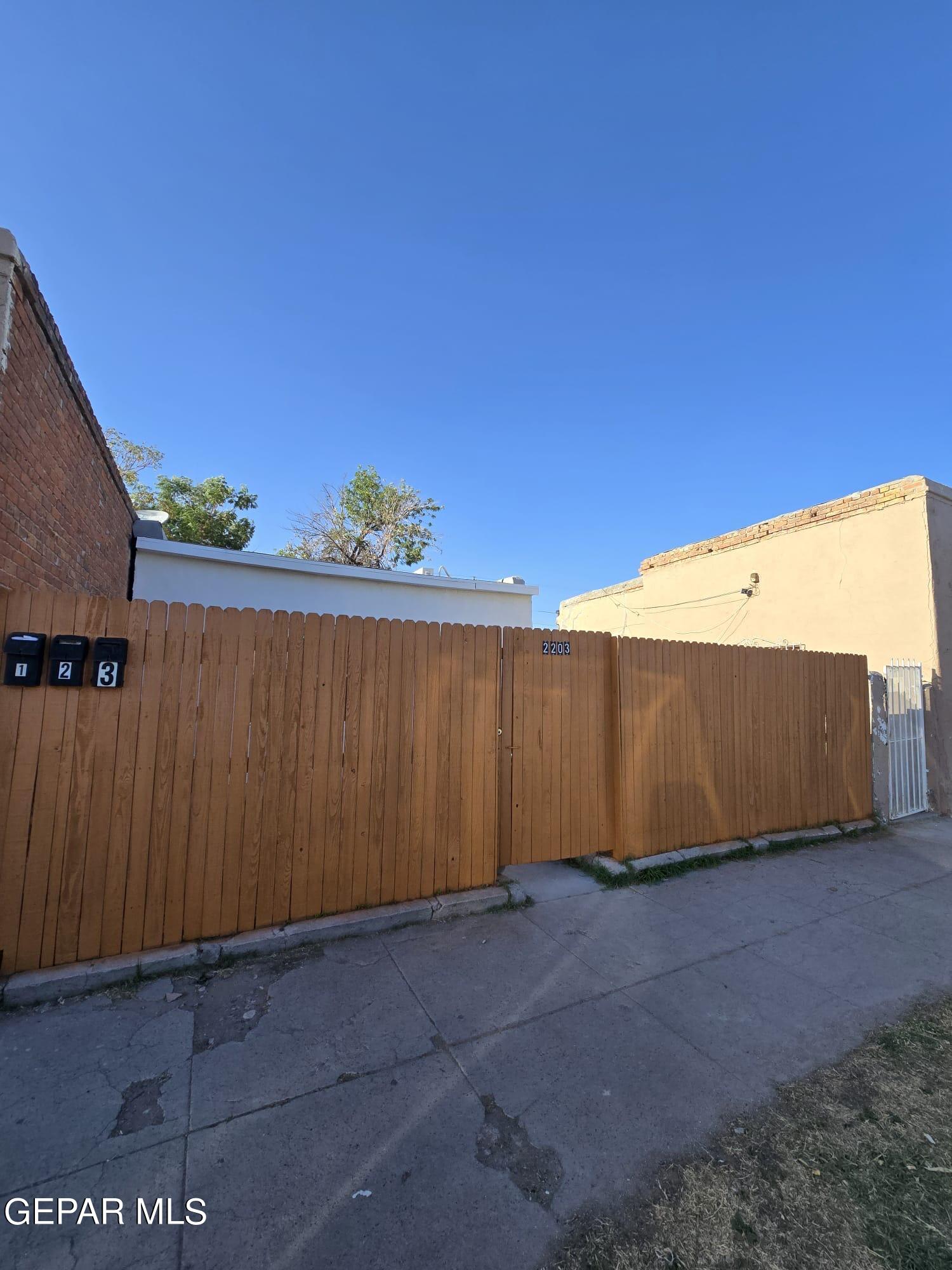 Magoffin Ave, El Paso, TX 79901