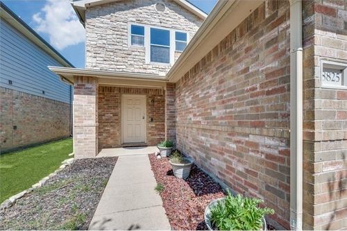 8825 Sun Haven Way, Fort Worth, TX, 76244-5156 | Card Image