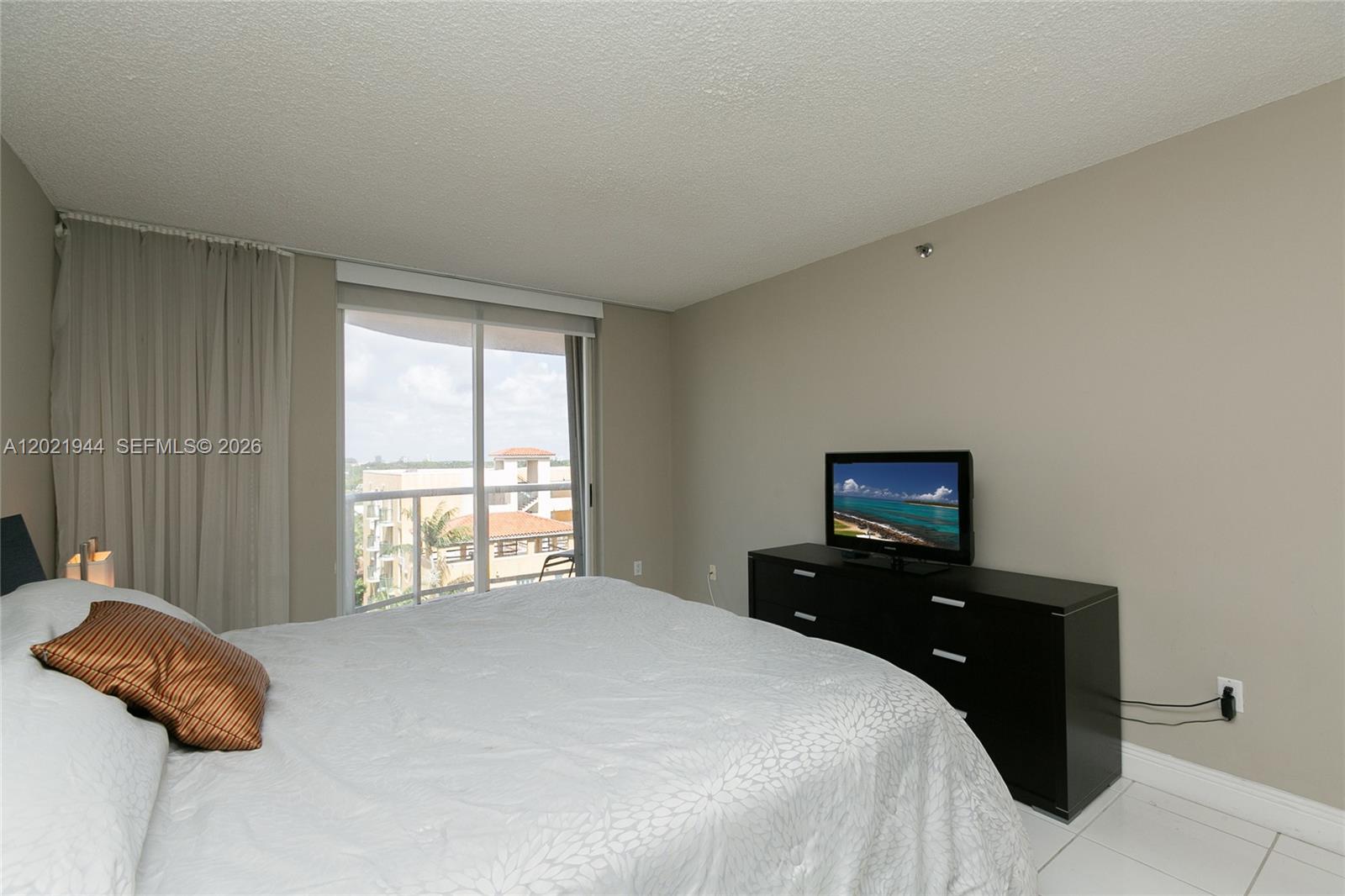 Residential Lease in Surfside 3